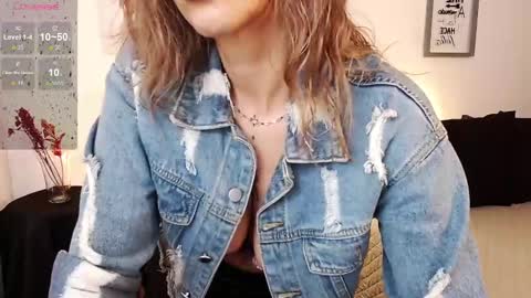 Snapshot of antoniavillamizar chatting on February 21, 1:22 pm Anto online show from February 21, 1:22 pm
