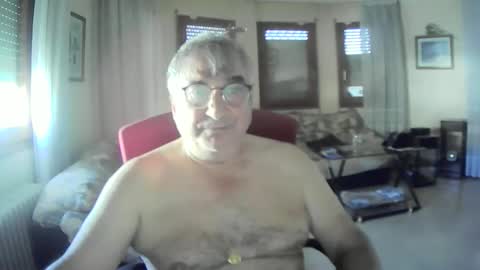 Snapshot of antonio2605 chatting on October 15, 1:56 pm Antonio online show from October 15, 1:56 pm