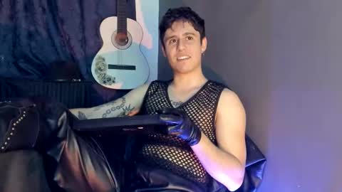 antonnello_ online show from December 5, 1:38 am