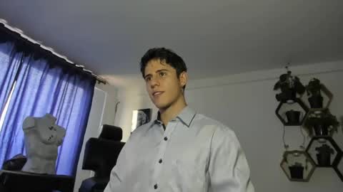 Snapshot of antonnello_ chatting on March 4, 8:05 pm antonnello_ online show from March 4, 8:05 pm