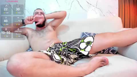 Juan Camilo online show from November 13, 2:14 am