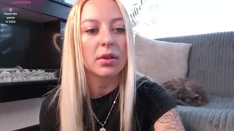 Antonia online show from February 11, 5:17 pm