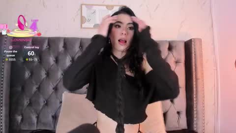 anya_belth online show from February 3, 8:02 pm