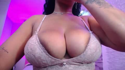 Anyela  online show from February 1, 2:02 pm