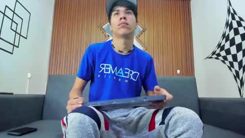 anyelo_sexyhot online show from January 22, 12:49 pm