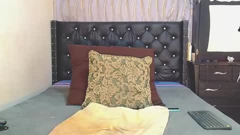 Snapshot of anysugar chatting on March 12, 10:50 pm Carolina online show from March 12, 10:50 pm