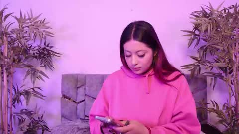 Snapshot of aphirl__ chatting on October 16, 12:38 pm Aphirl online show from October 16, 12:38 pm