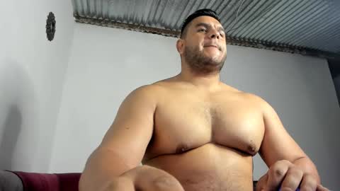 follow me   here you find me online show from March 25, 10:00 am