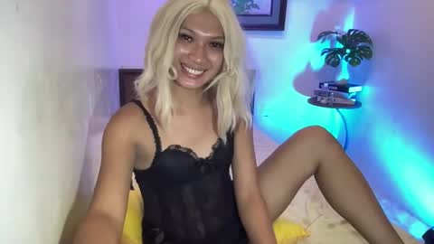 Snapshot of aphr0dite_x chatting on October 1, 5:01 pm Roman Goddess online show from October 1, 5:01 pm