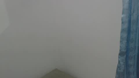 aphril_blue online show from May 14, 10:52 pm