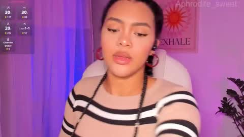 Snapshot of aphrodite_sweet chatting on October 15, 6:31 pm Karla online show from October 15, 6:31 pm