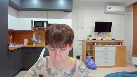 aplant_ online show from March 5, 4:10 am