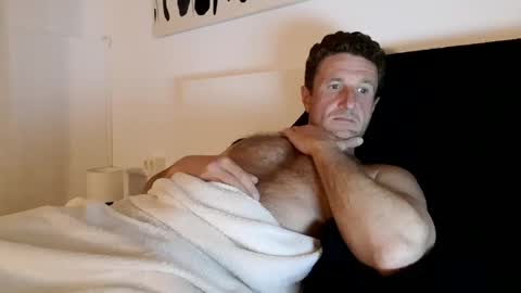 Snapshot of apollobest77 chatting on March 9, 6:43 pm apollobest77 online show from March 9, 6:43 pm