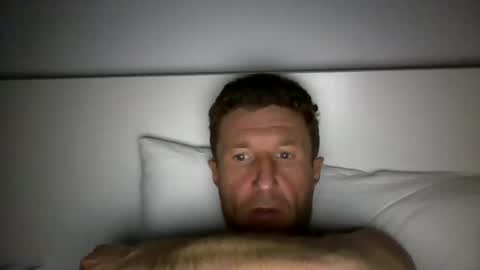Snapshot of apollobest77 chatting on February 15, 10:10 pm apollobest77 online show from February 15, 10:10 pm