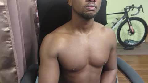 Snapshot of apollodarkmn chatting on October 21, 7:06 pm apollodarkmn online show from October 21, 7:06 pm