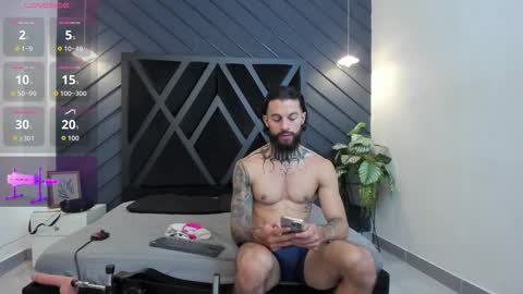 Snapshot of apolo_bianco_ chatting on September 17, 11:41 pm APOLO online show from September 17, 11:41 pm