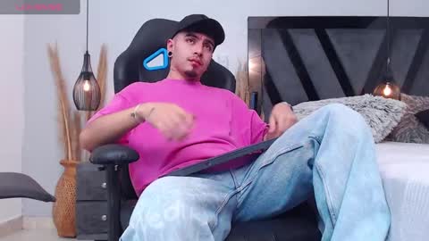 Apolo online show from November 17, 3:36 pm