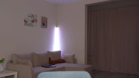  REYNA  my friend   online show from November 28, 4:58 pm