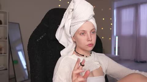  REYNA  next stream is 11h of Feb online show from March 12, 3:05 pm