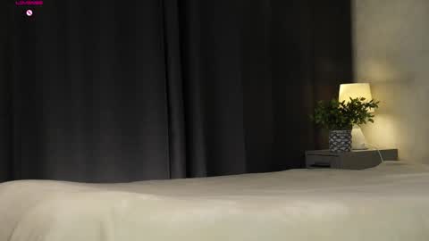 Meghan online show from March 3, 1:51 pm