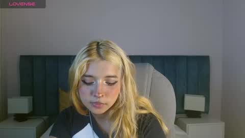 Snapshot of april__bunny chatting on January 24, 8:11 pm April Bunny online show from January 24, 8:11 pm