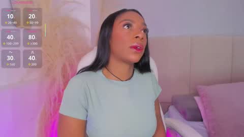 Snapshot of april_ebony18_ chatting on September 30, 10:37 am April online show from September 30, 10:37 am