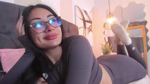 Cris online show from March 10, 11:34 am