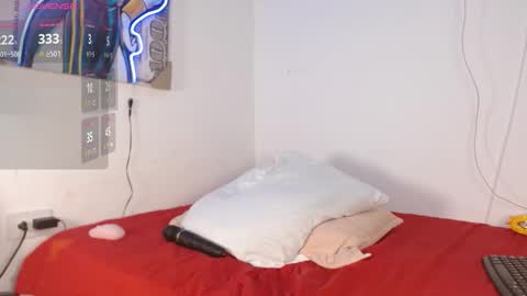          online show from November 3, 5:03 pm