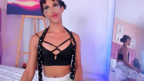 aprill_fox online show from September 30, 9:03 pm