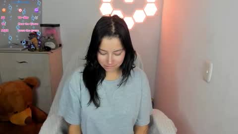 aqua emilly online show from December 15, 11:56 pm