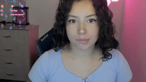 Snapshot of aqua_emilly chatting on February 5, 2:40 am aqua emilly online show from February 5, 2:40 am