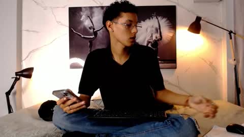 Snapshot of aquarius_xxx chatting on October 16, 11:54 am aquarius_xxx online show from October 16, 11:54 am