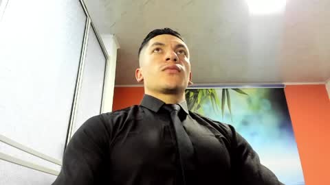 Jonathan online show from April 12, 5:50 pm