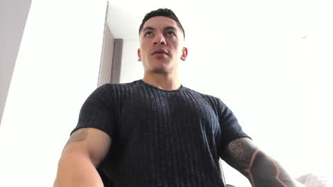 Jonathan online show from April 22, 6:48 pm