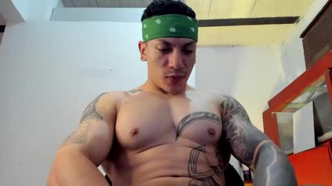 Snapshot of aquiles_51 chatting on September 26, 9:45 pm Jonathan online show from September 26, 9:45 pm