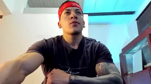 Snapshot of aquiles_51 chatting on September 21, 9:08 pm Jonathan online show from September 21, 9:08 pm