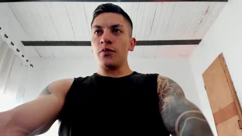 Snapshot of aquiles_51 chatting on March 3, 9:15 pm Jonathan online show from March 3, 9:15 pm