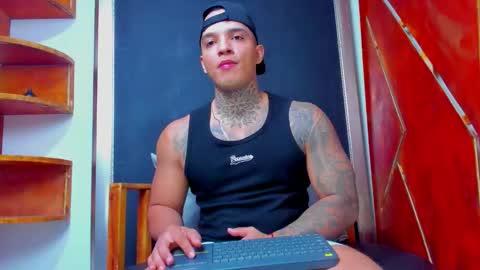 AquilesElpapi online show from February 18, 12:10 am