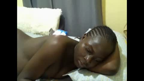 ara bellah online show from December 8, 7:26 am