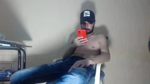 Snapshot of arabebigcock chatting on October 13, 8:16 am ARABE online show from October 13, 8:16 am
