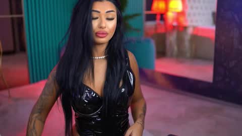 arabellaposh online show from October 24, 5:41 am