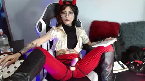 Ardat lili69 online show from January 23, 3:32 pm