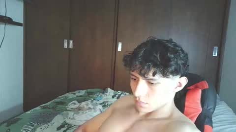 Snapshot of ares_aestheticgod chatting on September 25, 4:41 am Ares D online show from September 25, 4:41 am