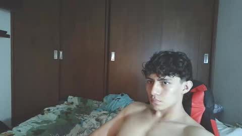 Snapshot of ares_aestheticgod chatting on October 6, 3:57 am Ares D online show from October 6, 3:57 am