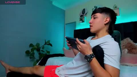 Snapshot of ares_di_martin chatting on October 7, 2:57 pm Ares online show from October 7, 2:57 pm
