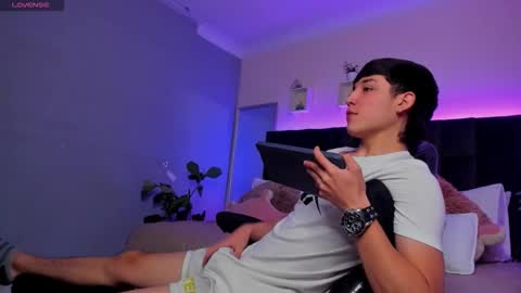 Ares online show from December 2, 2:37 pm