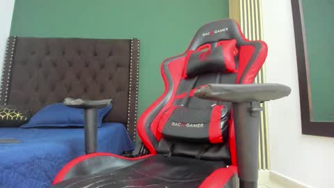 ares_pain_ online show from March 19, 8:14 pm