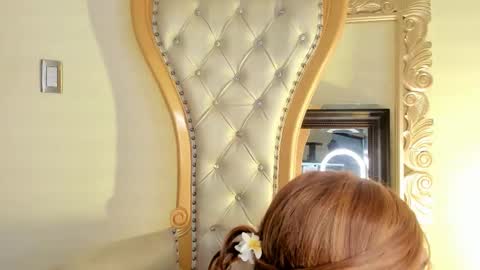 Ari  online show from December 13, 9:43 pm