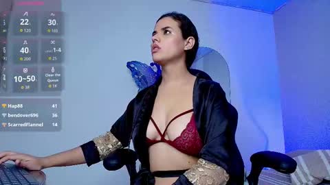 ariaa_vixen online show from February 1, 11:24 pm