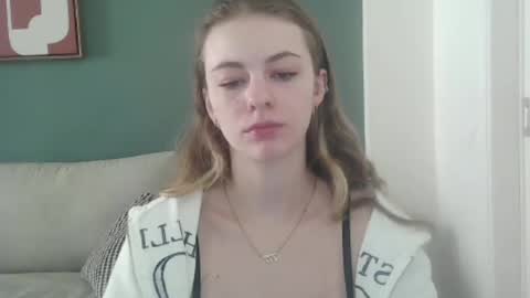 Snapshot of ariacreazy chatting on September 27, 8:01 am AriaCreazy online show from September 27, 8:01 am